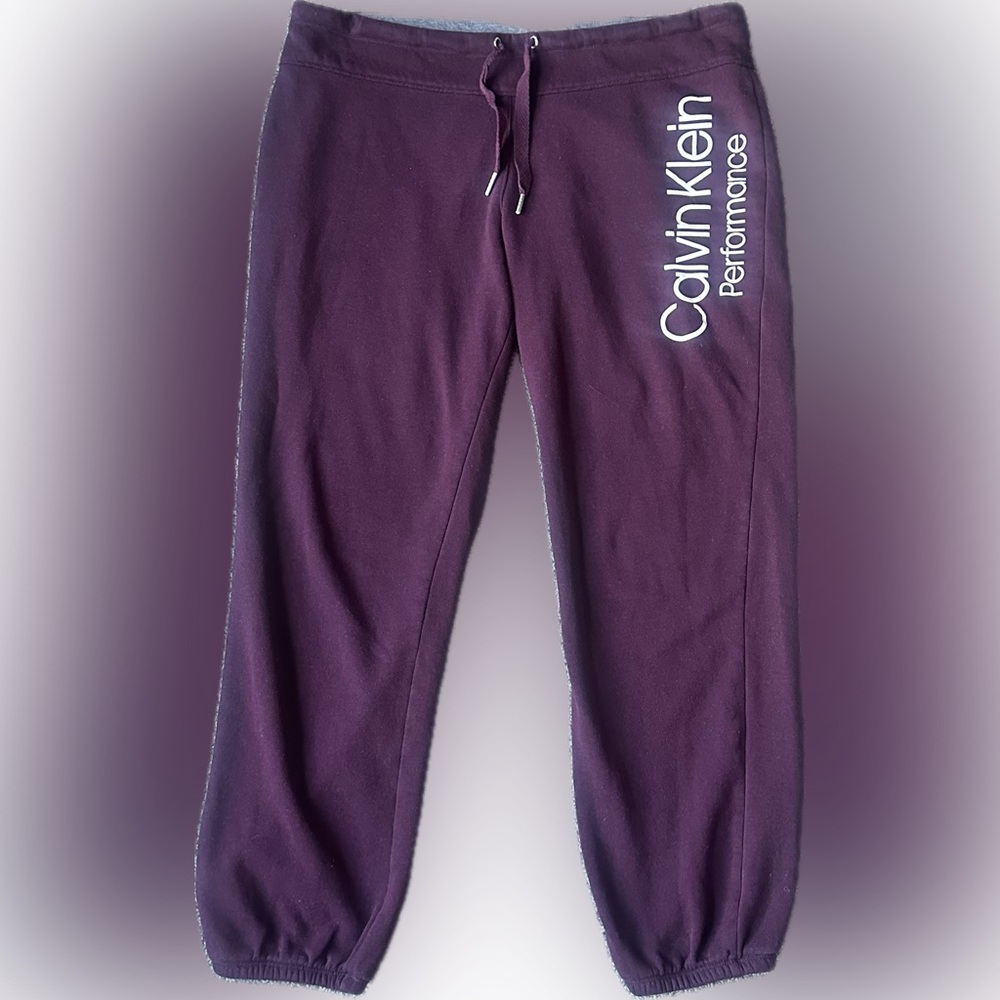 Calvin Klein | Very Warm Deep Purple Sweatpants | S/M petite | EUC
